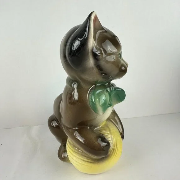 Vintage Royal Copley Ceramic Cat Planter With Bow & Yarn Ball - Picture 6 of 8